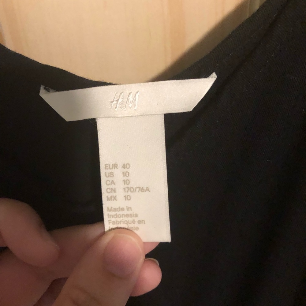 H&M romper - Picture 2 of 2